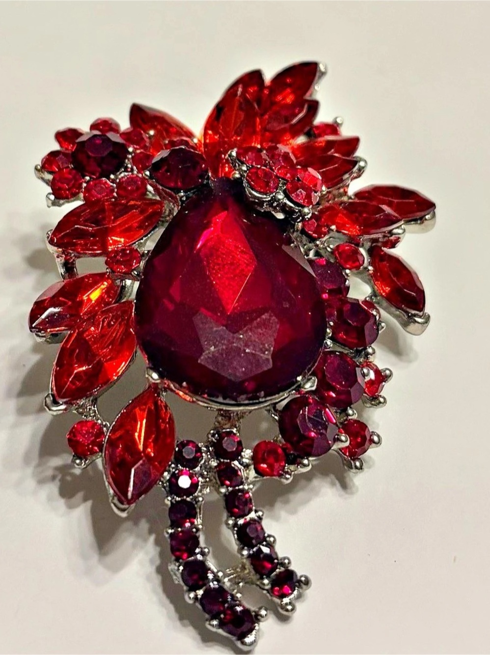 Red & Black Crystal Brooch Like New